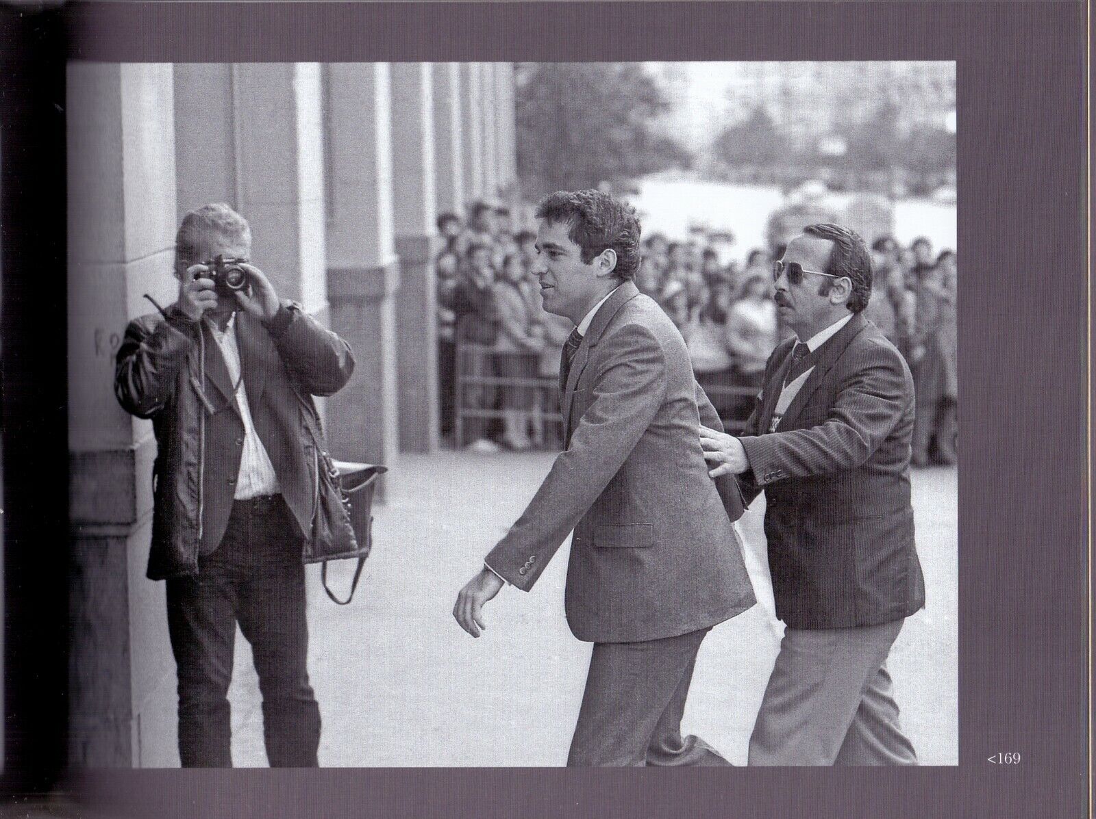 10966.Book with chess color photos: President Photographer's Memoirs. Coated paper