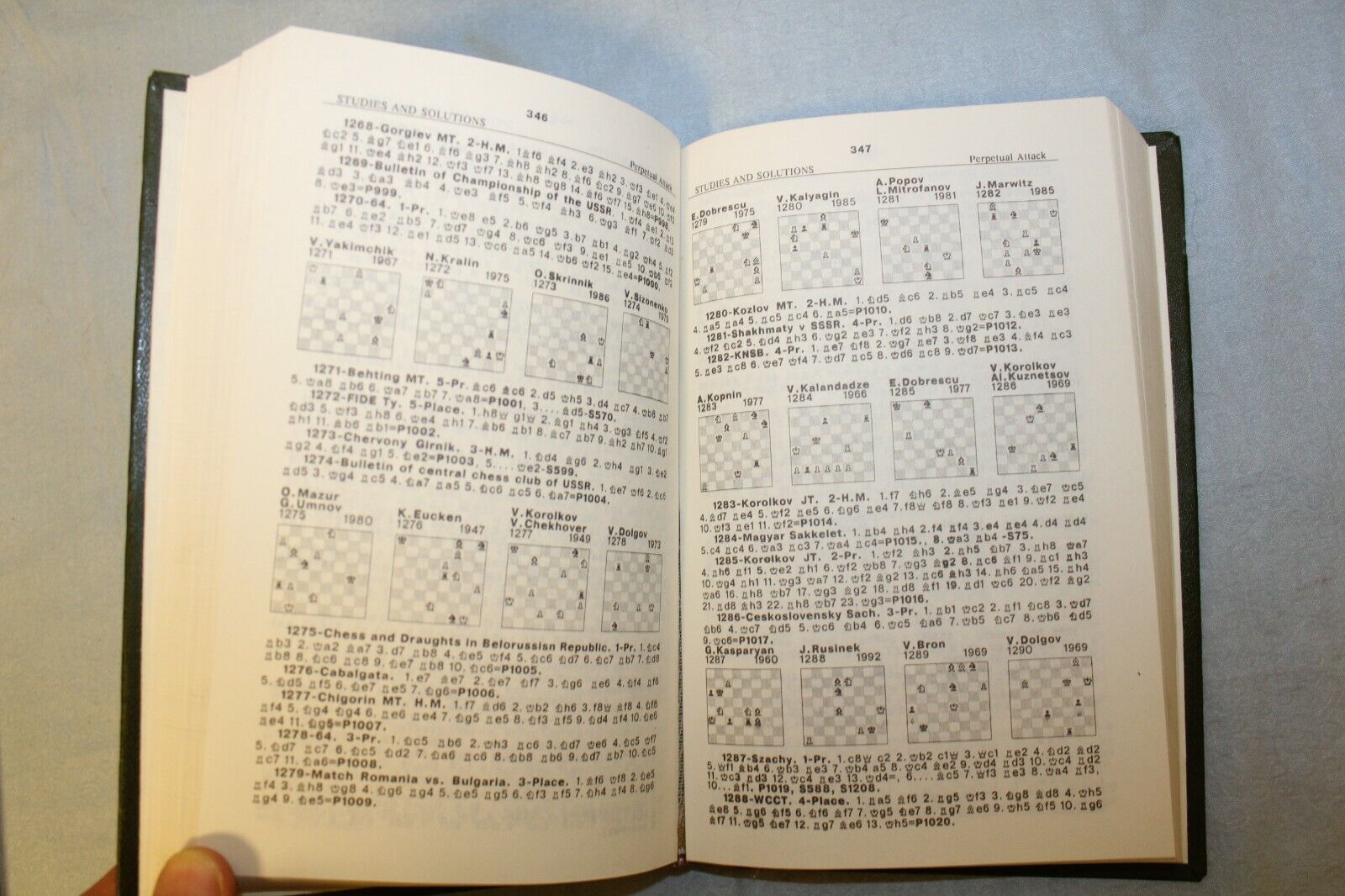 11305.Georgian Chess Book: Akobia. World Anthology of Chess Studies. Vol. 3
