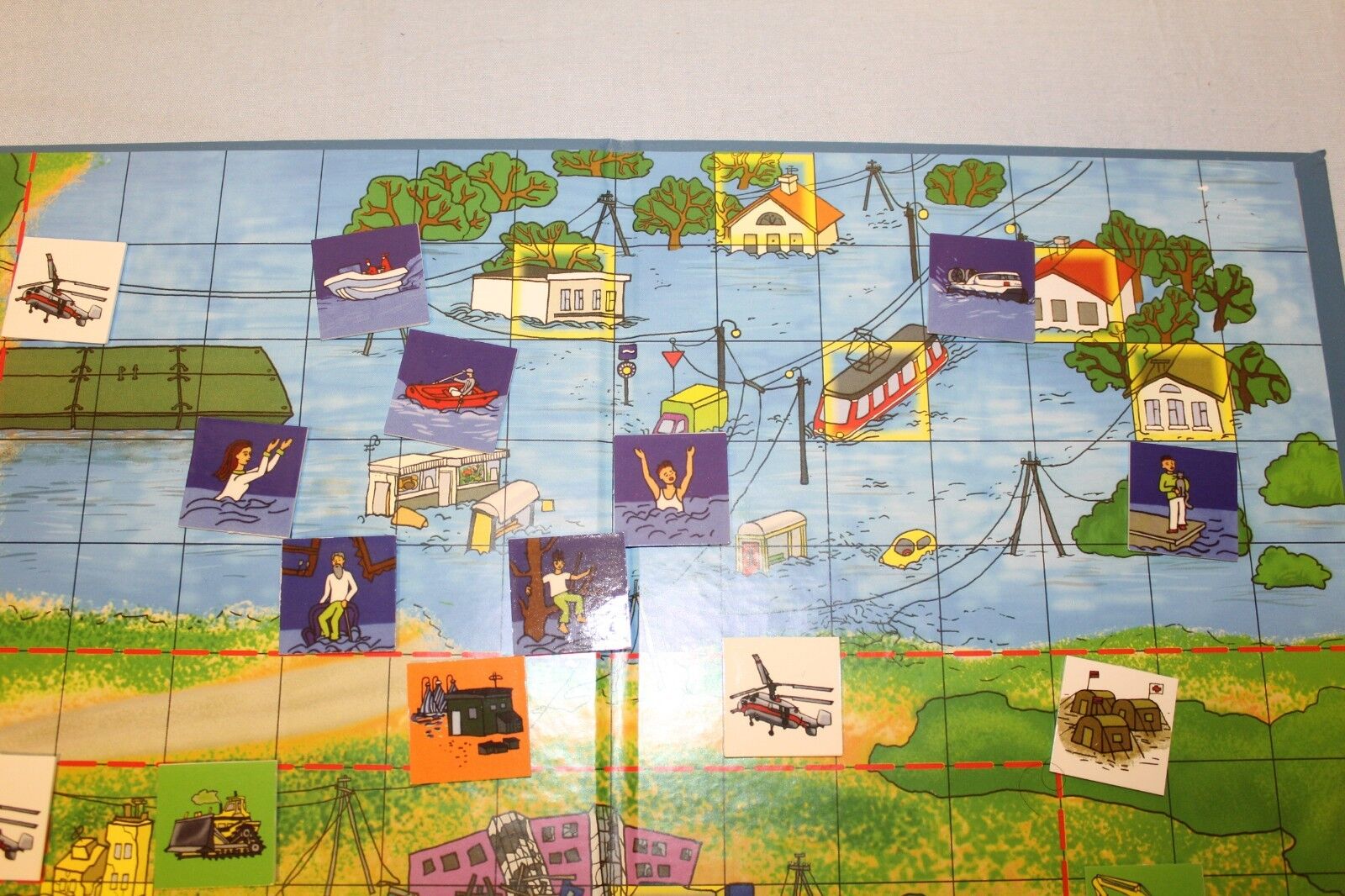 11429.Russian Board Game: I am a Rescuer. For children 9 years and older